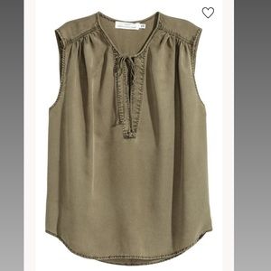 H&M Sleeveless Lyocell V Neck Top